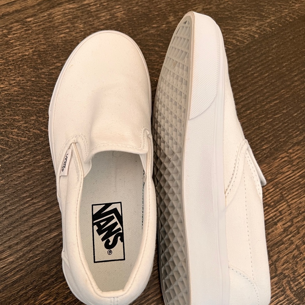 Vans Classic White Slip-On Shoes size 6.5